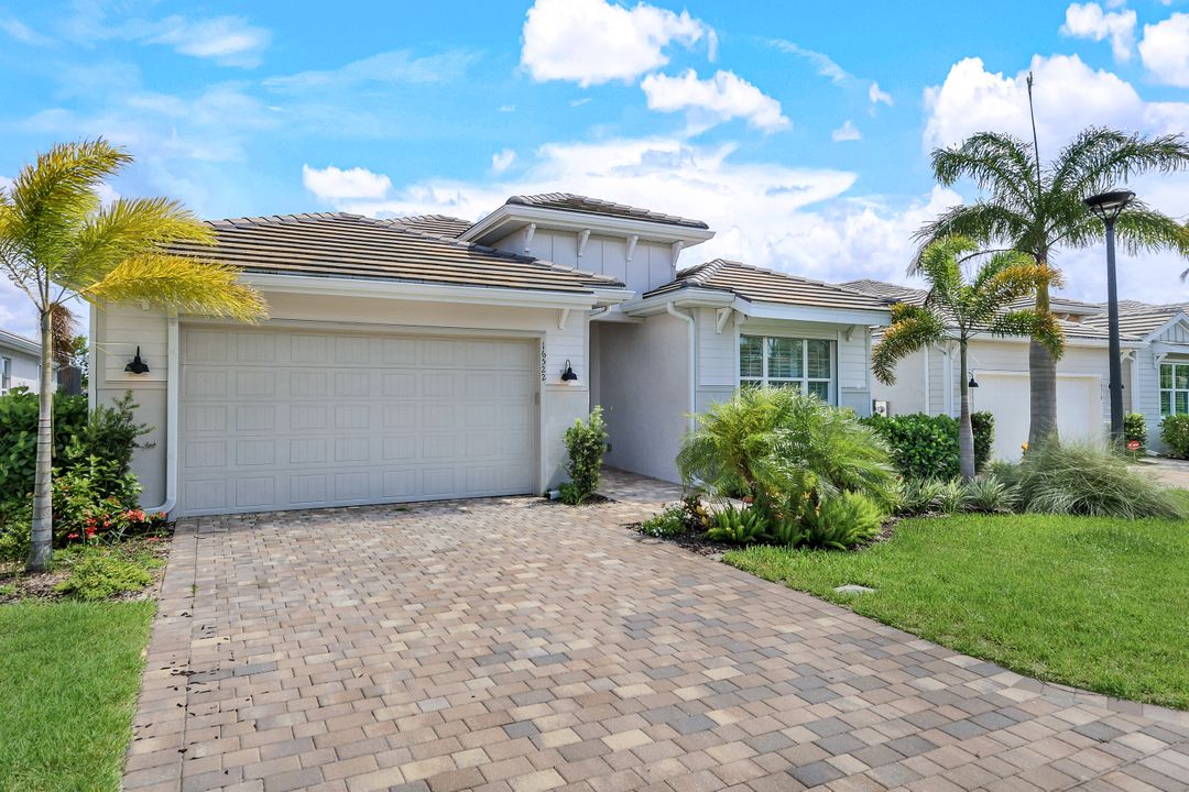 16522 Crescent Beach Way, Bonita Springs, FL 34135