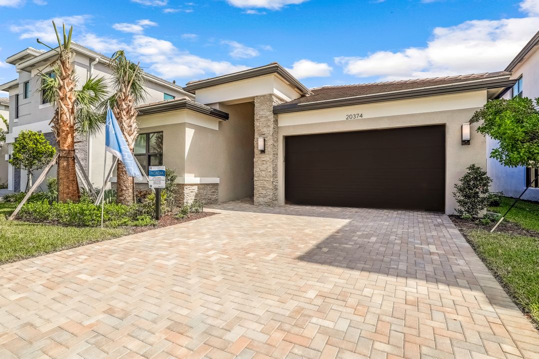 20374 Fair Oak Ln, Estero, FL 33928