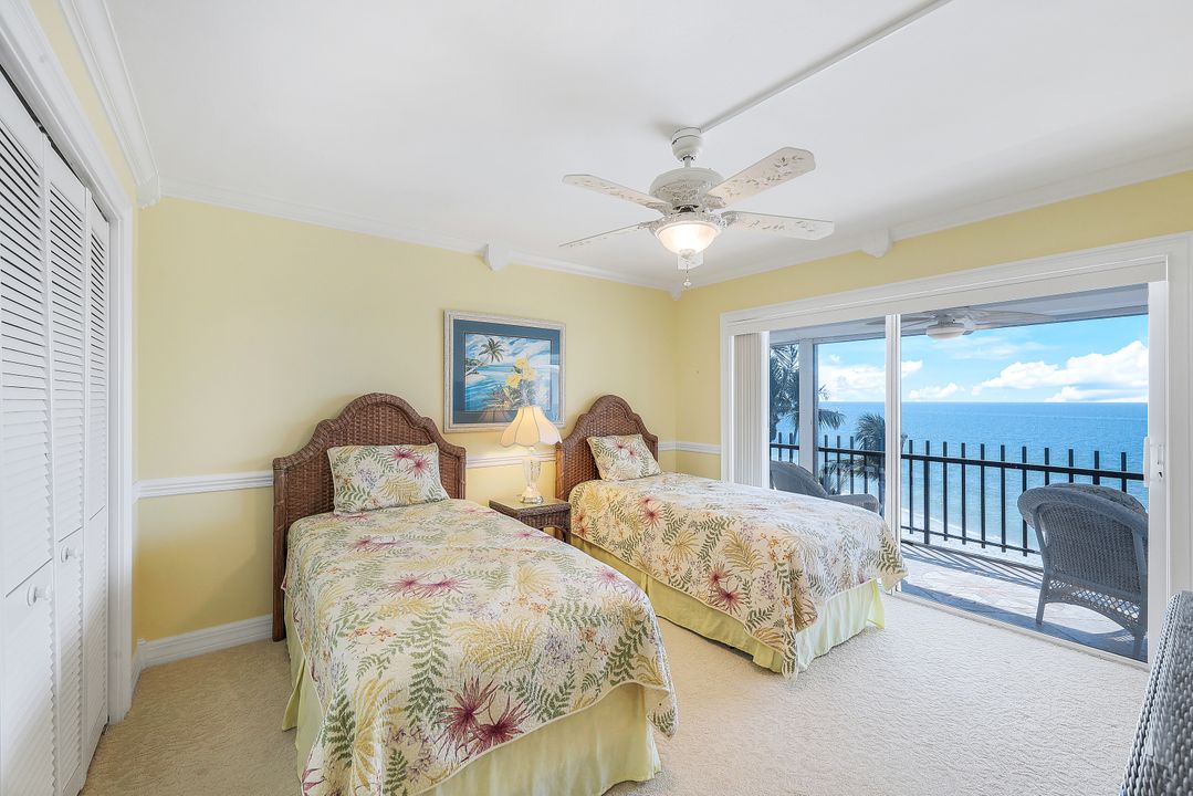 3399 Gulf Shore Blvd N #607, Naples, FL 34103