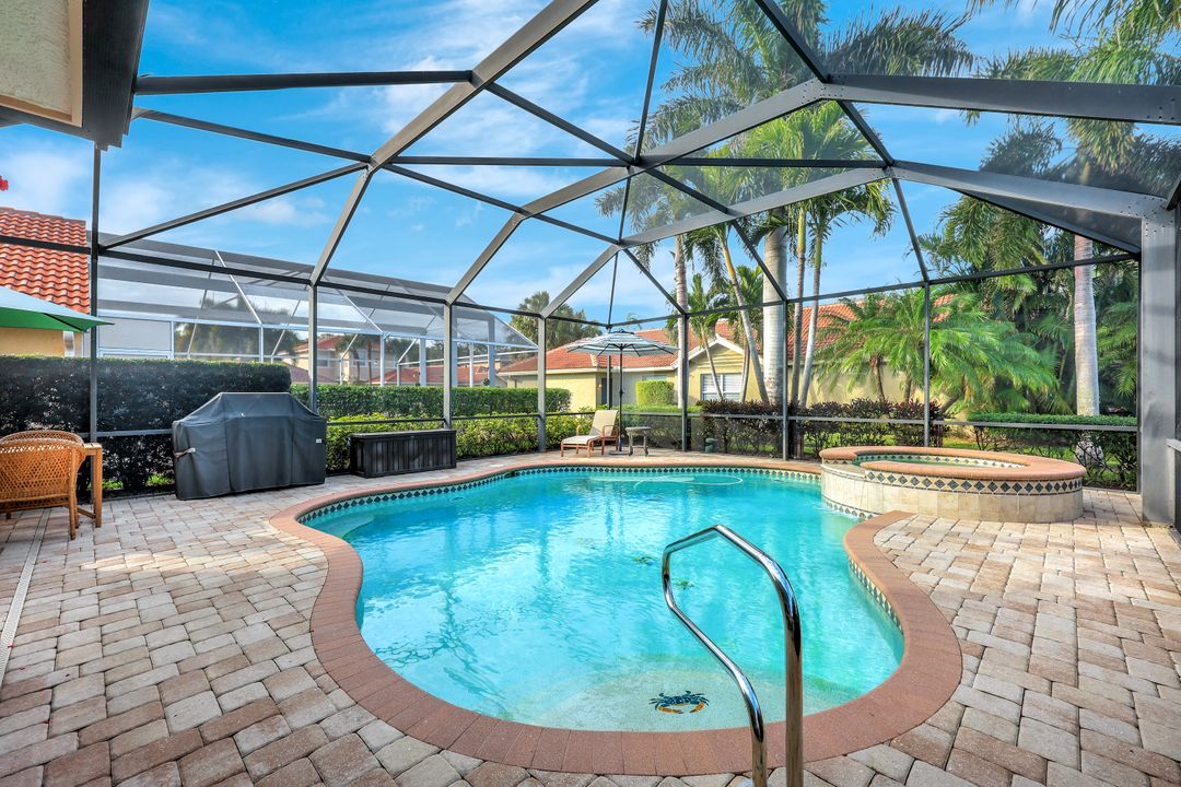 1614 Triangle Palm Terrace, Naples, FL 34119