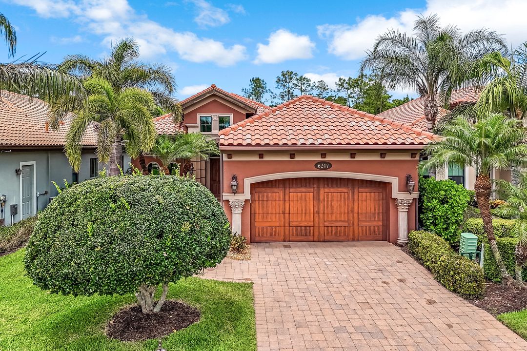 6247 Brunello Ln, Naples, FL 34113