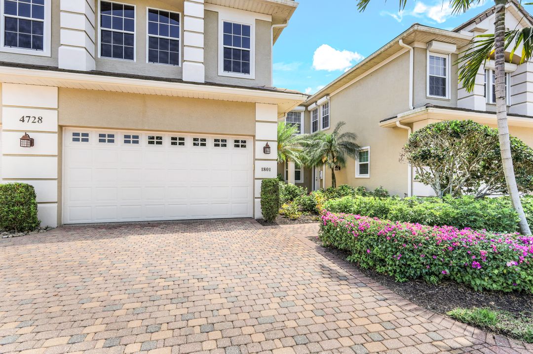 4728 Stratford Ct #34105, Naples, FL 34105