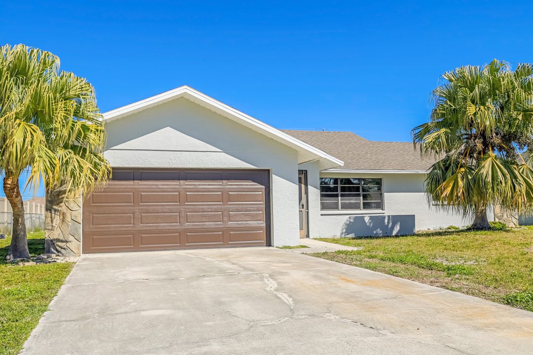 169 SE 22nd St, Cape Coral, FL 33990