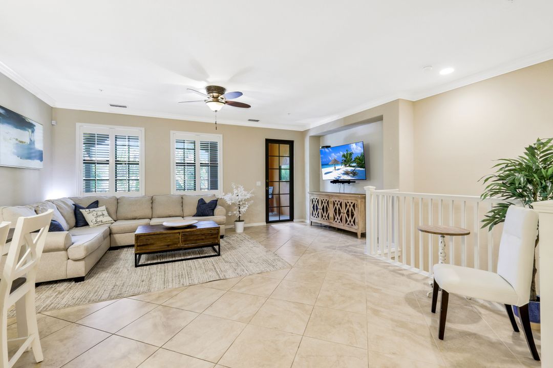 8964 Malibu St #1102, Naples, FL 34113