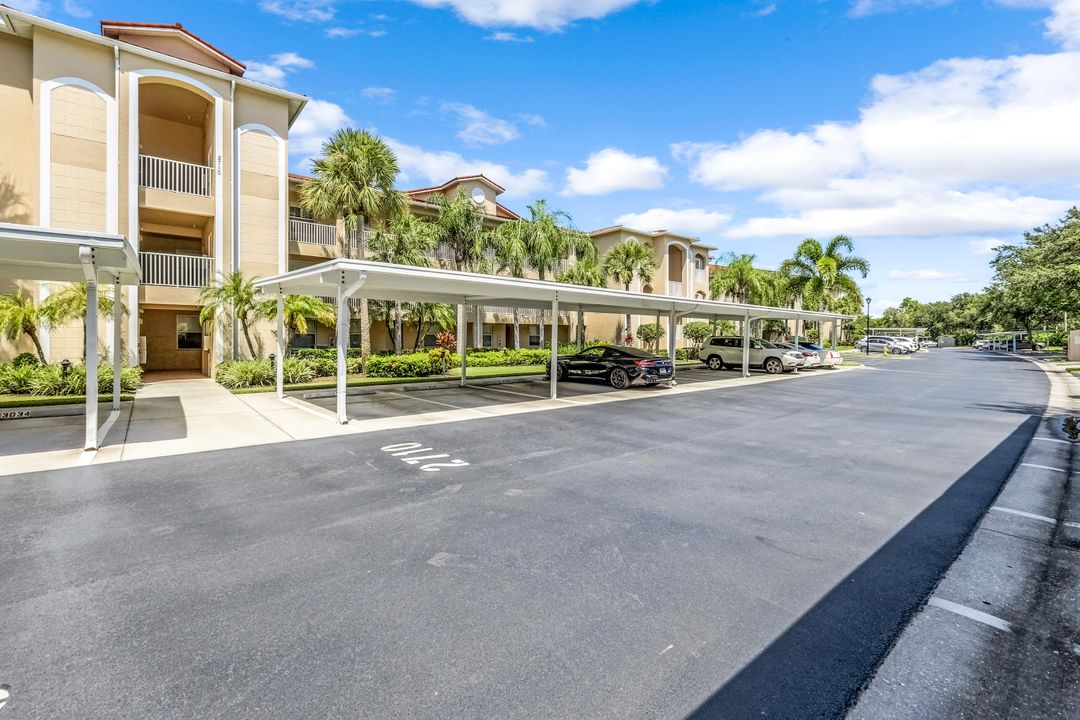 2710 Cypress Trace Cir #3036, Naples, FL 34119