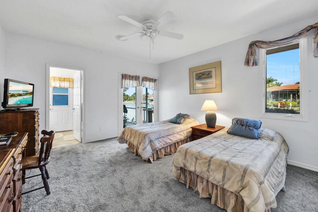 720 Hull Ct, Marco Island, FL 34145