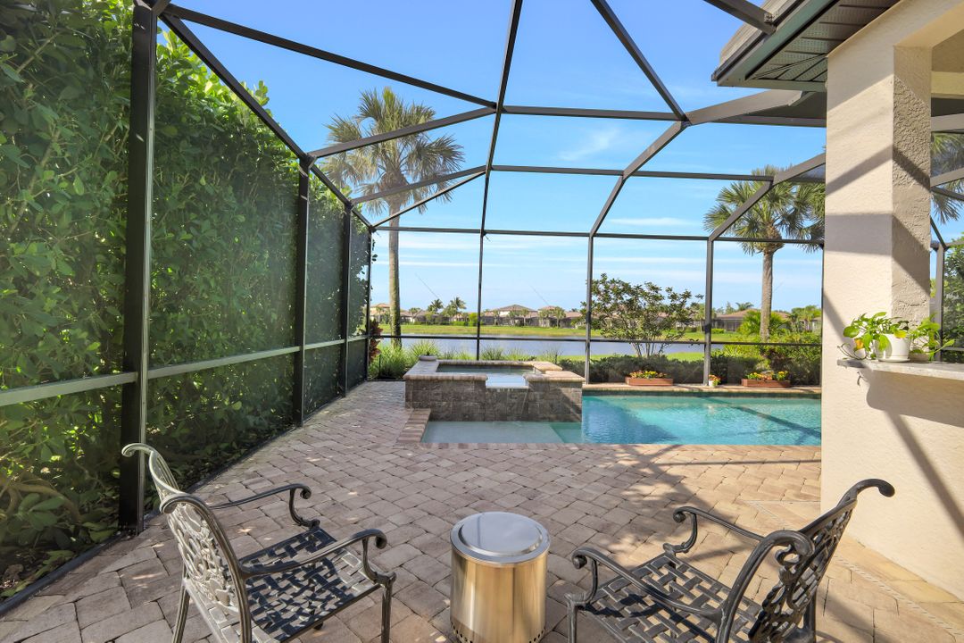 4665 Abaca Cir, Naples, FL 34119