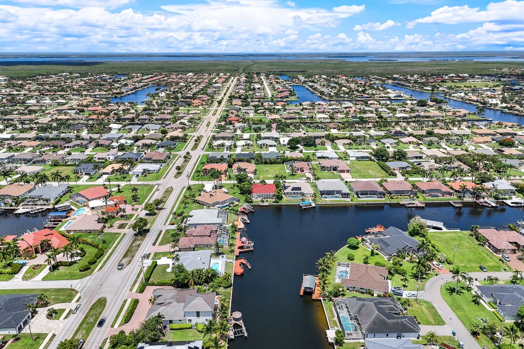 2215 Cape Coral Pkwy W, Cape Coral, FL 33914