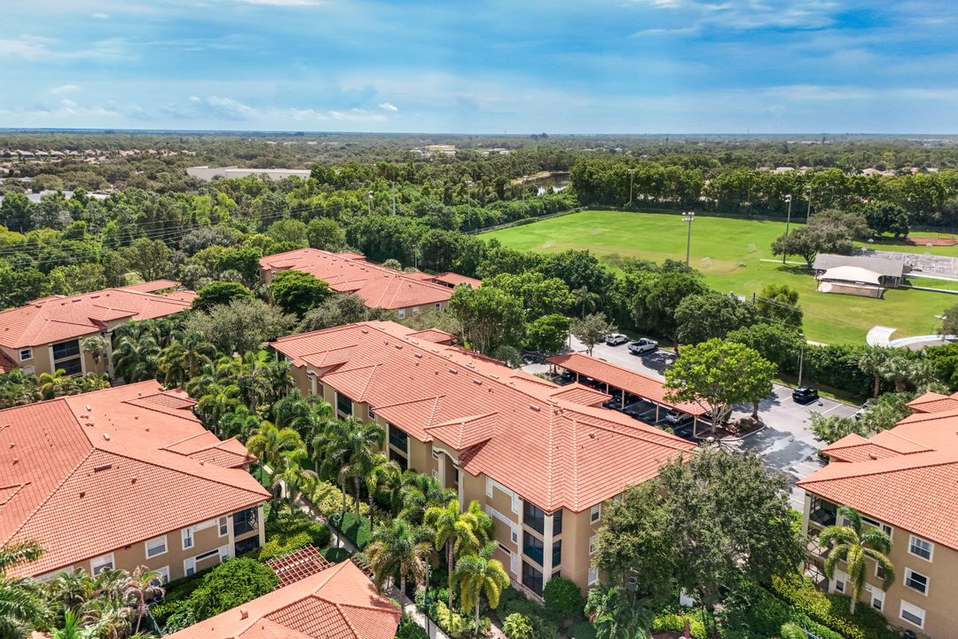 8950 Colonnades Ct E  #826, Bonita Springs, FL 34135