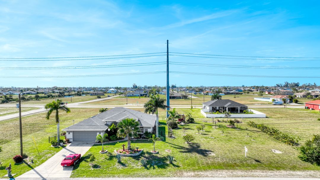 620 NW 24th Ave, Cape Coral, FL 33993