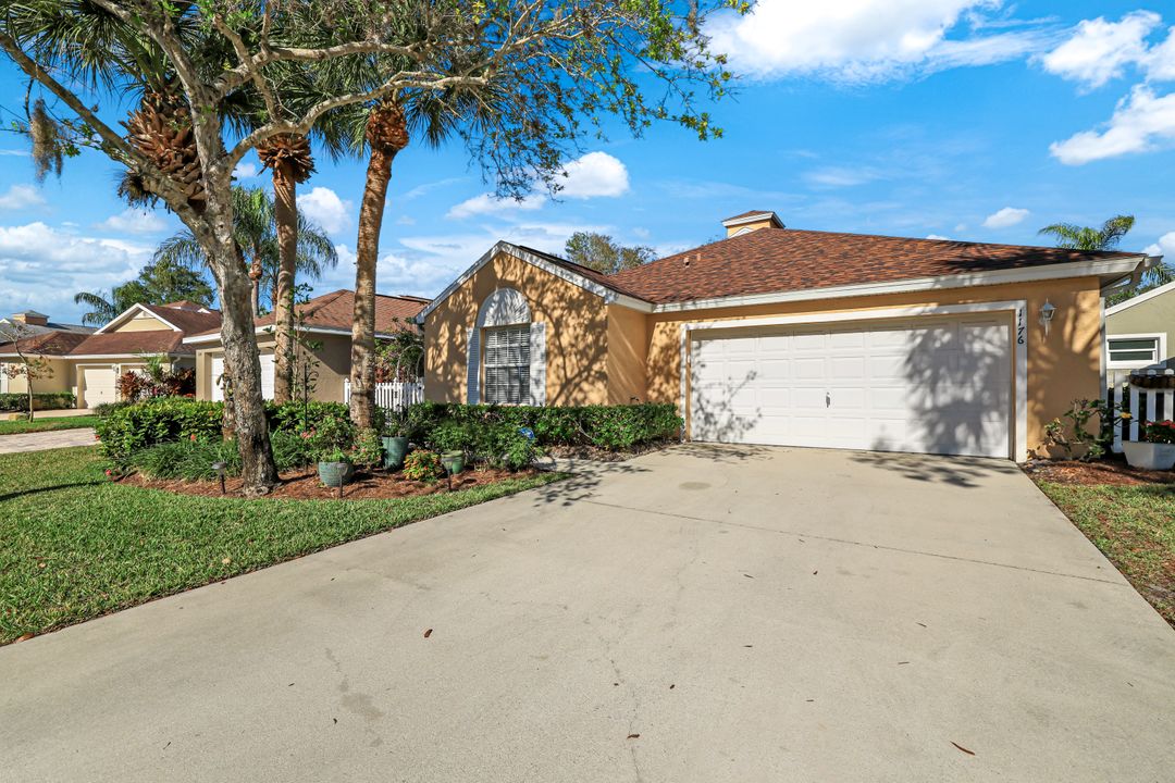 1176 Silverstrand Dr, Naples, FL 34110