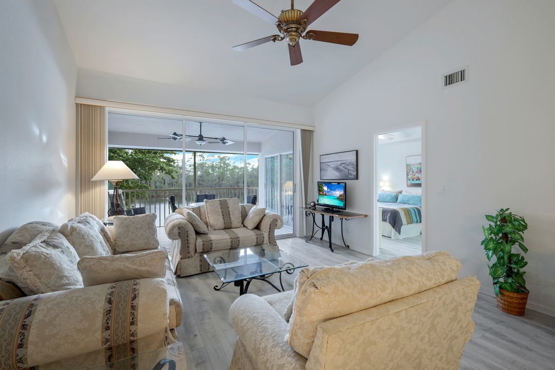 1048 Manor Lake Dr #204, Naples, FL 34110