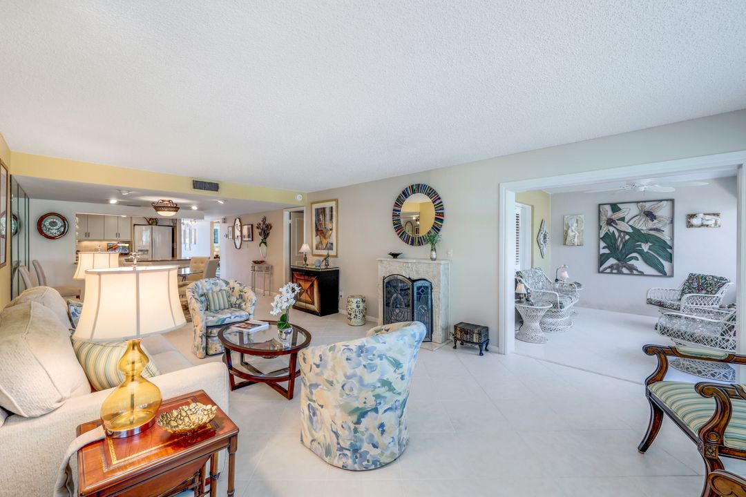 4200 Belair Ln #211, Naples, FL 34103