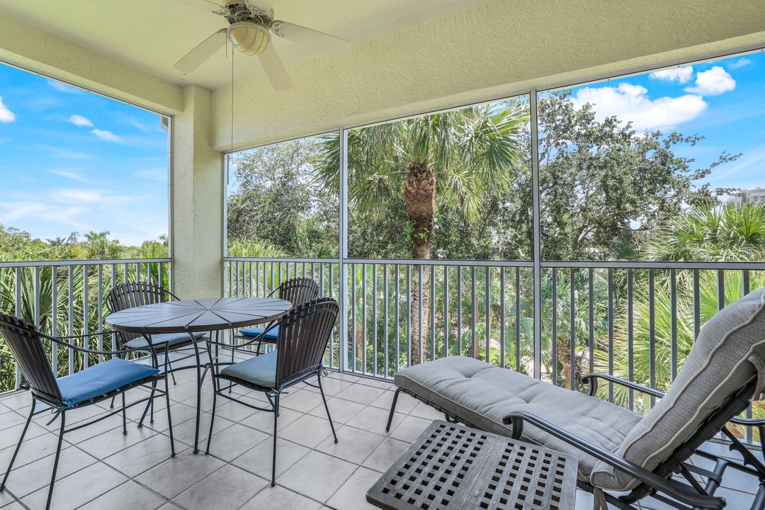 7741 Pebble Creek Cir #301, Naples, FL 34108