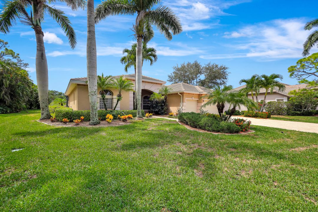 23956 Sanctuary Lakes Ct, Bonita Springs, FL 34134