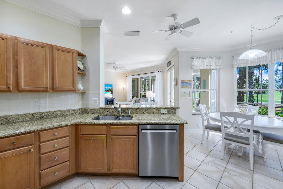 8575 Danbury Blvd #104, Naples, FL 34120