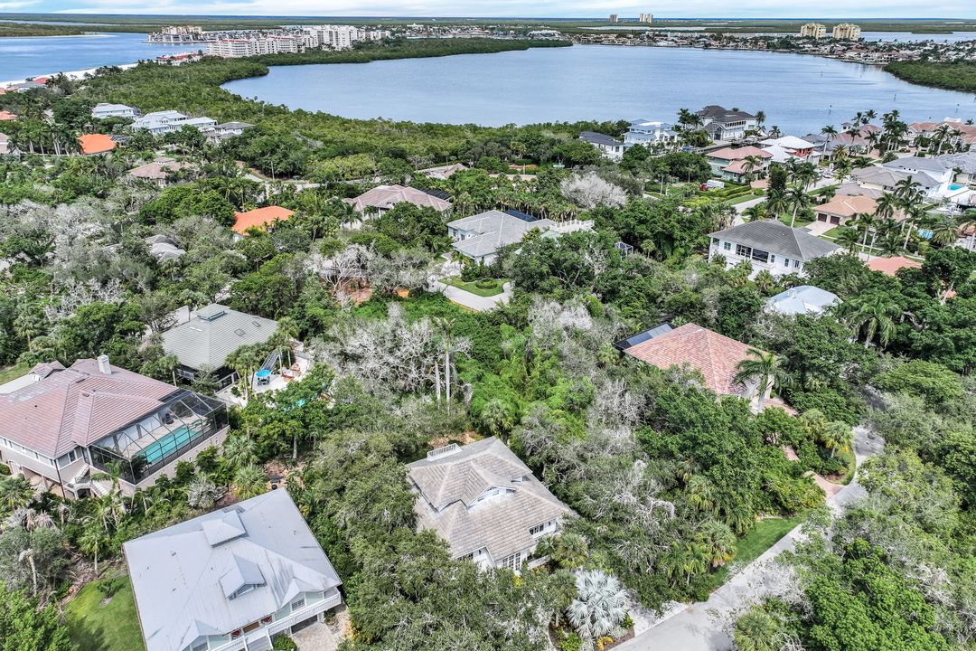 360 Gumbo Limbo Ln, Marco Island, FL 34145