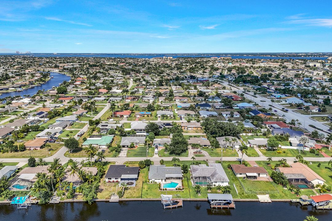 4426 SE 9th Ave, Cape Coral, FL 33904