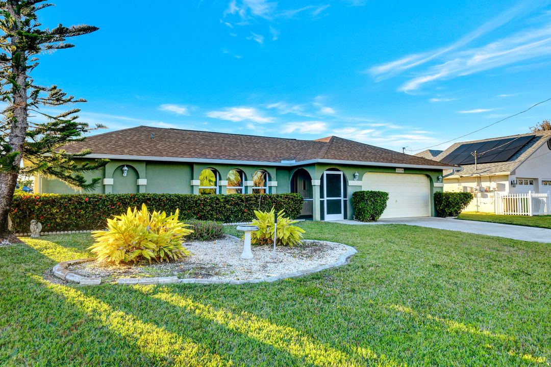 2226 SE 5th Pl, Cape Coral, FL 33990