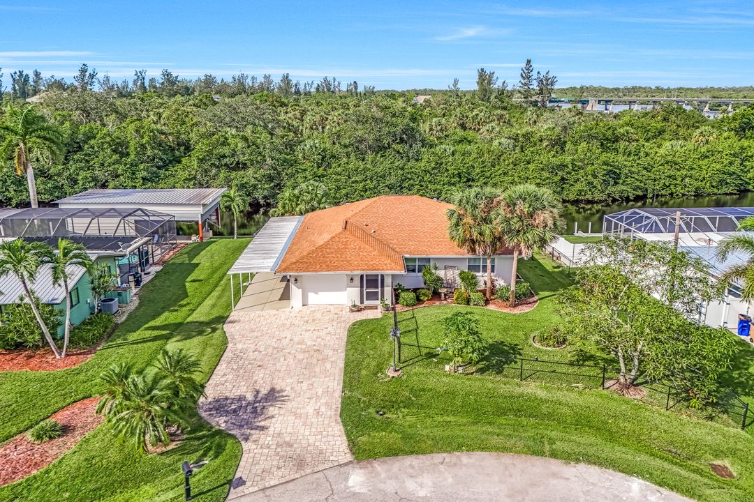 2199 Santiago Ave, Fort Myers, FL 33905