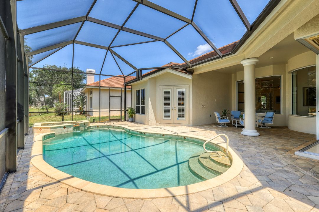 7681 Santa Margherita Way, Naples, FL 34109