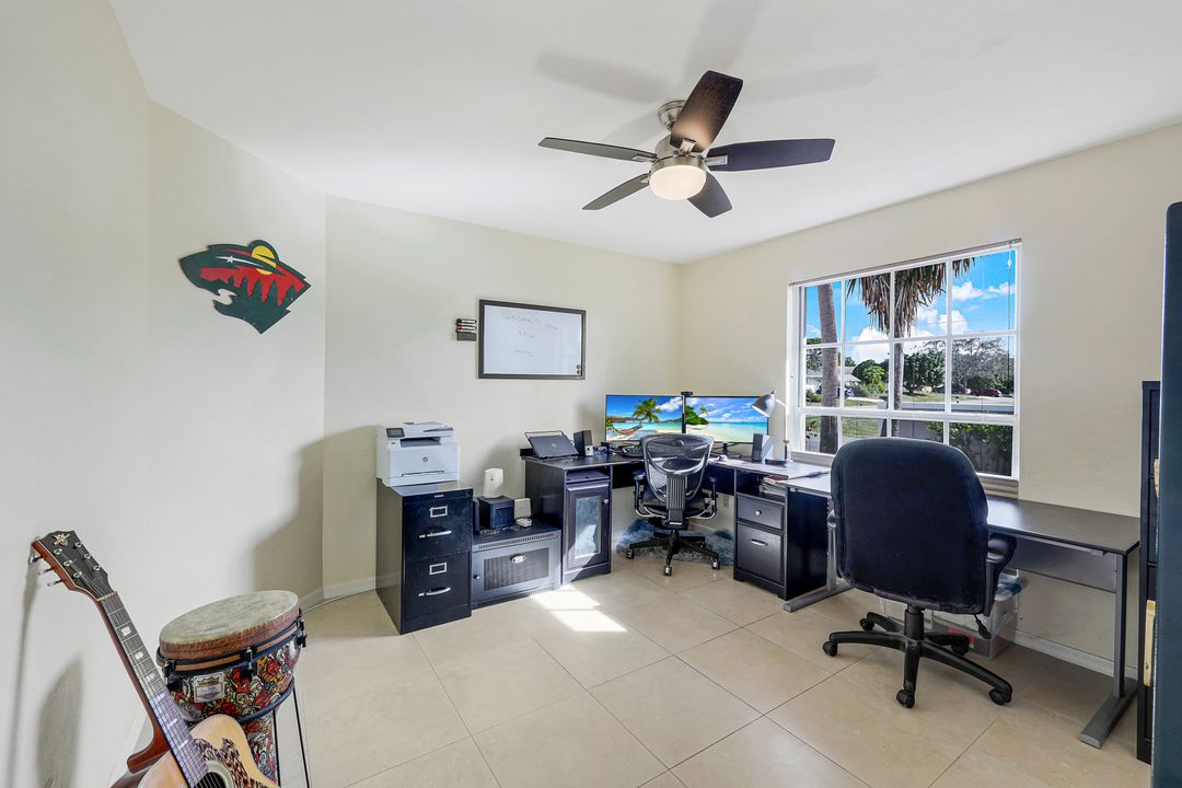 9315 Pennsylvania Ave, Bonita Springs, FL 34135