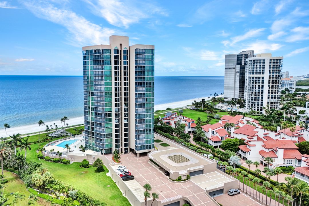 4651 Gulf Shore Blvd N #1702, Naples, FL 34103