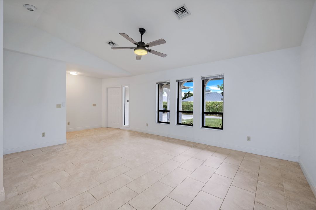 27200 Williams Rd, Bonita Springs, FL 34135