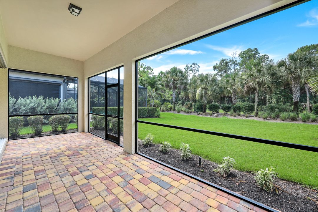 9420 Whooping Crane Wy, Naples, FL 34120