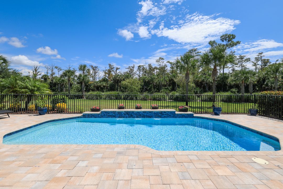 9778 Everglades Dr, Naples, FL 34120