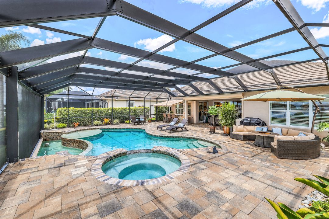 9384 Slate Ct, Naples, FL 34120