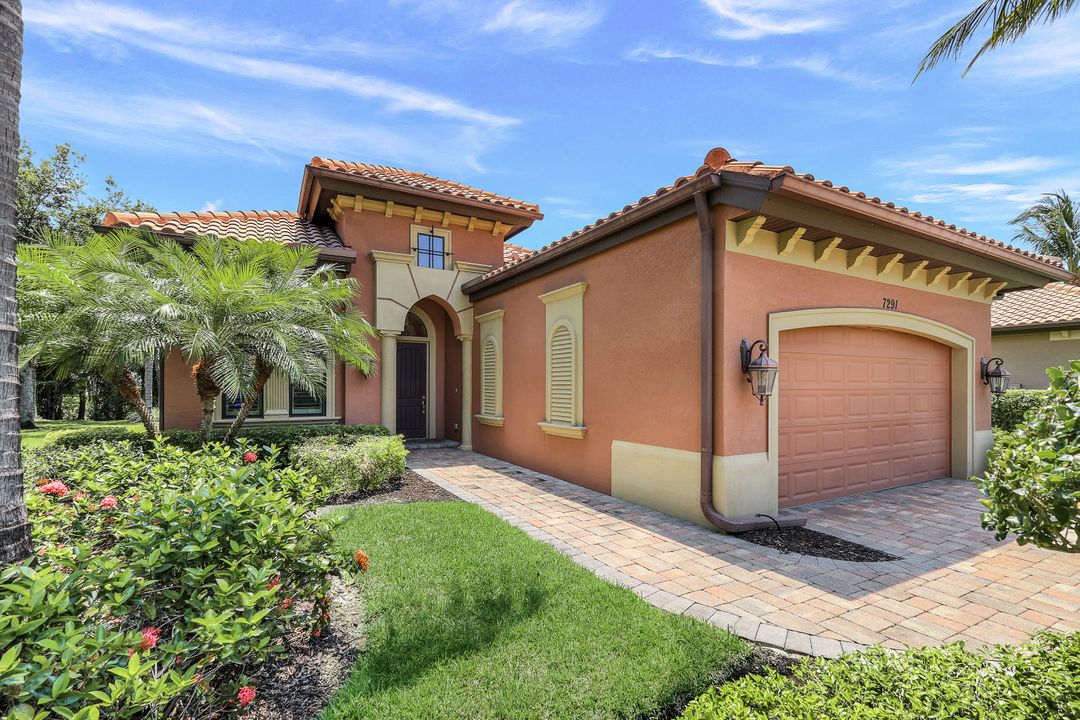 7291 Acorn Way, Naples, FL 34119