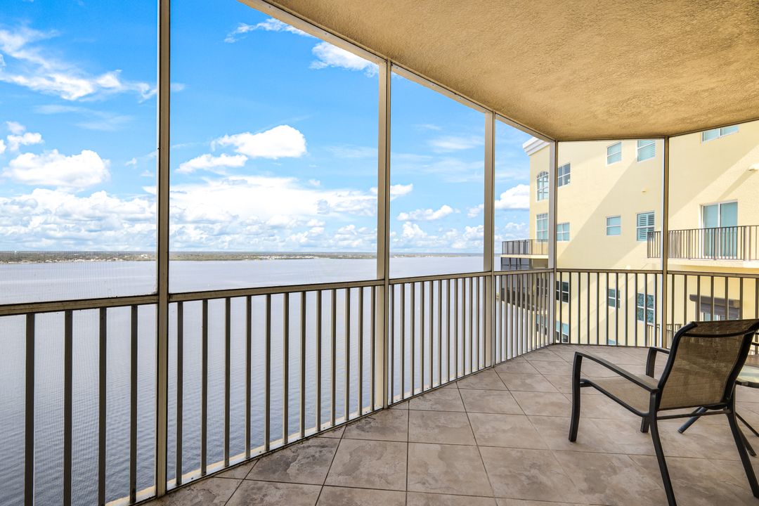 2745 First St #2106, Fort Myers, FL 33916