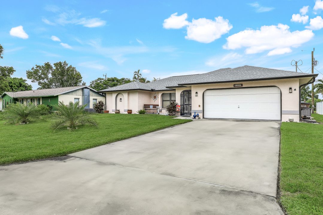 5237 Pocatella Ct, Cape Coral, FL 33904