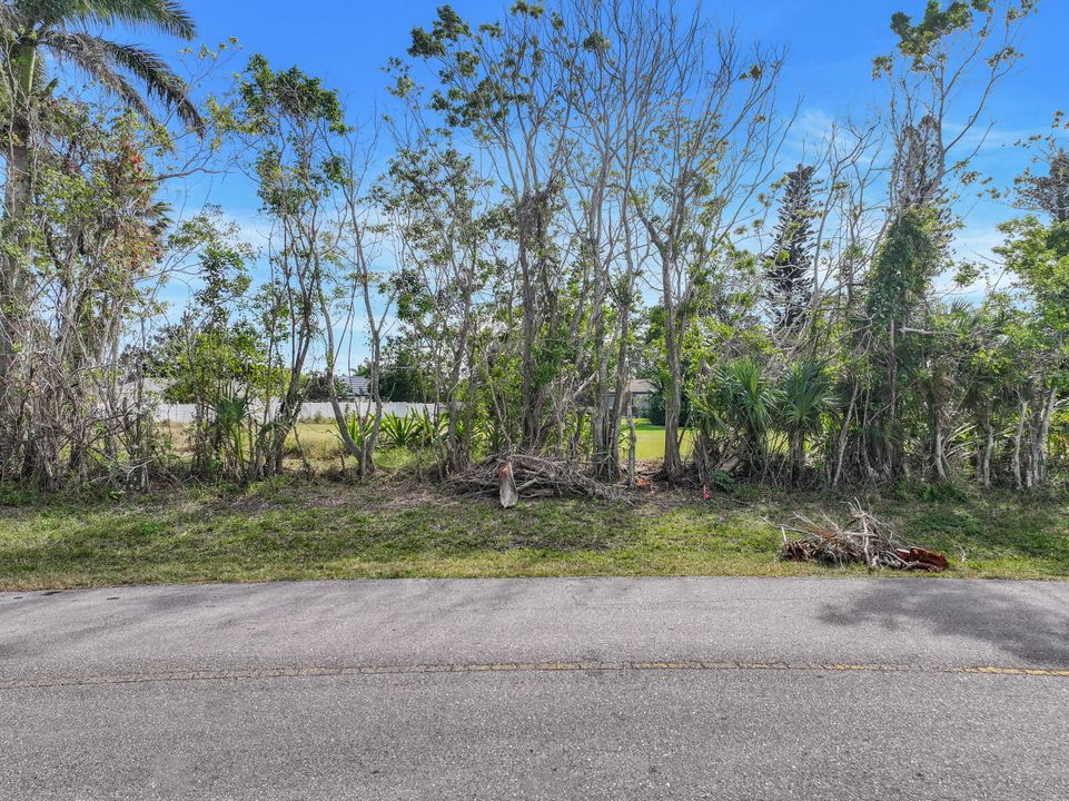 441 Elk Cir, Marco Island, FL 34145