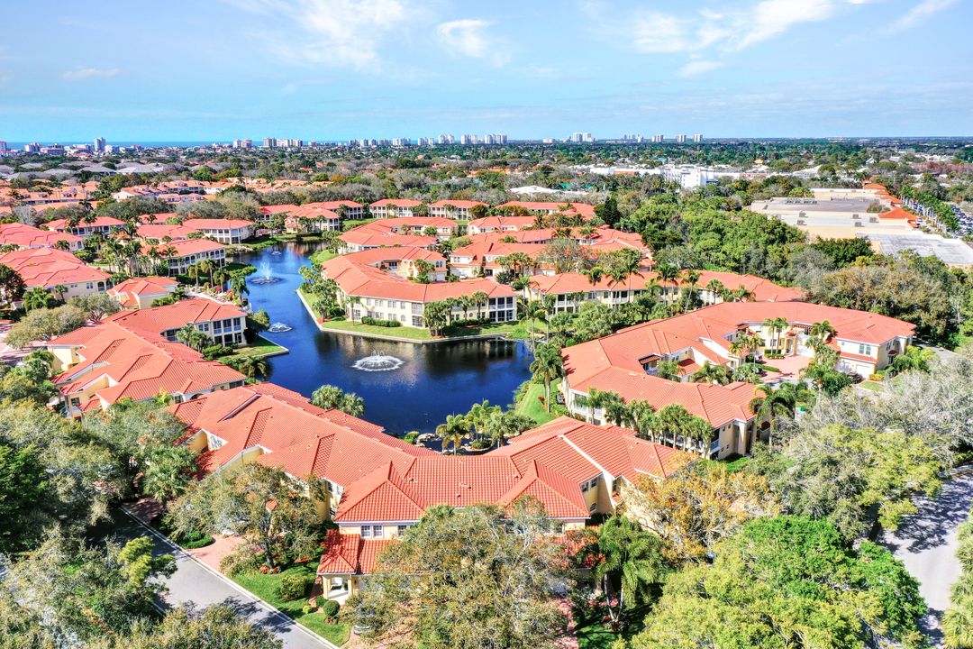 200 Lambiance Cir #205, Naples, FL 34108