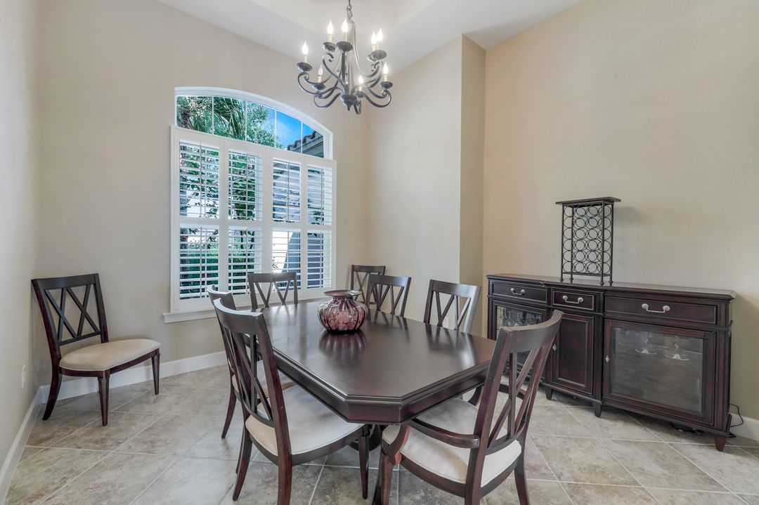 9685 Cobalt Cove Cir, Naples, FL 34120