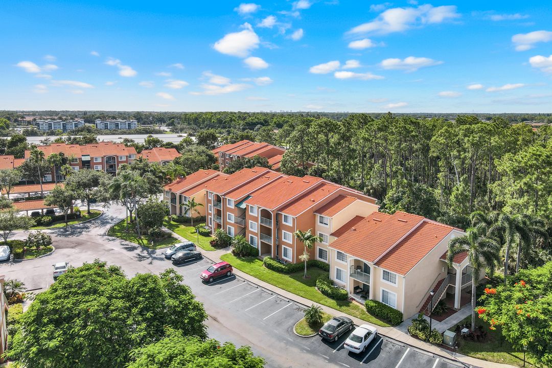 1230 Wildwood Lakes Blvd  #208, Naples, FL 34104