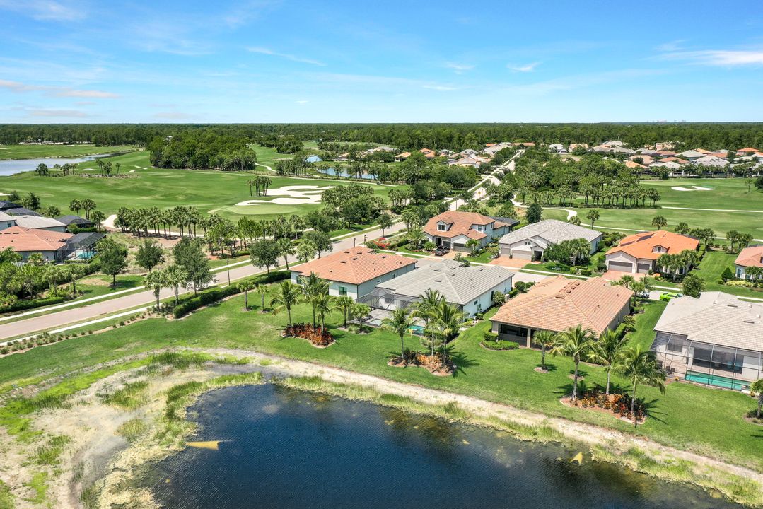 9112 Snowy Owl Wy, Naples, FL 34120