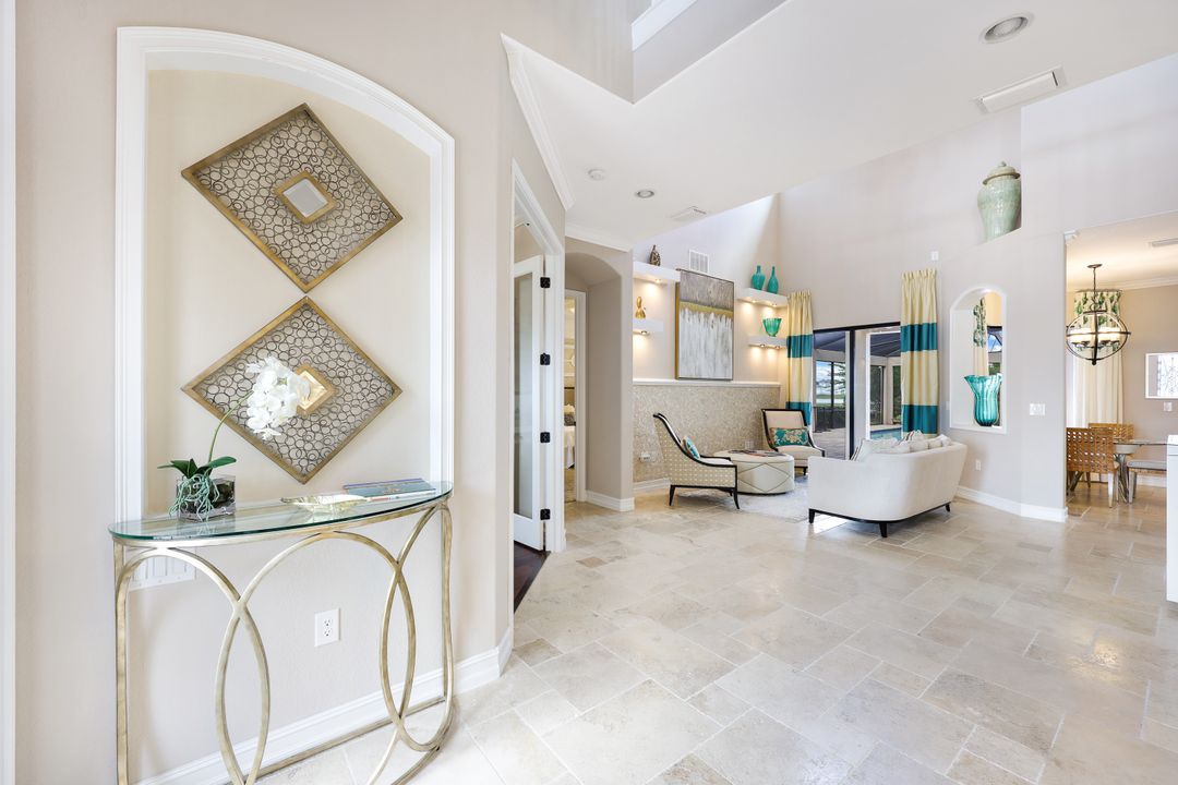 9856 Corso Bello Dr, Naples, FL 34113