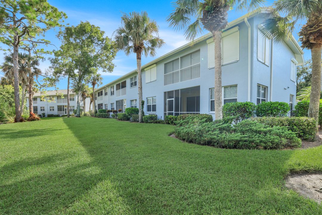 760 Tarpon Cove Dr #102, Naples, FL 34110