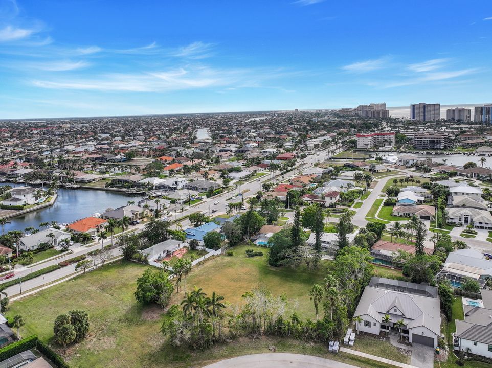 441 Elk Cir, Marco Island, FL 34145