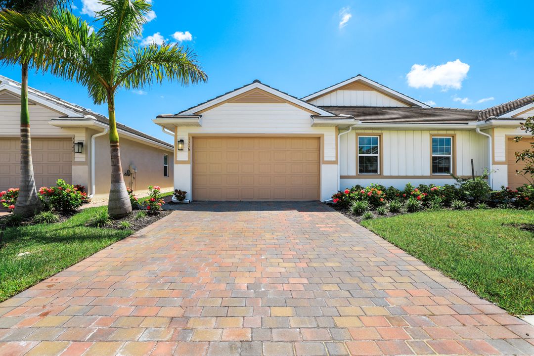 1116 Rolling Brk Ln, Naples, FL 34114