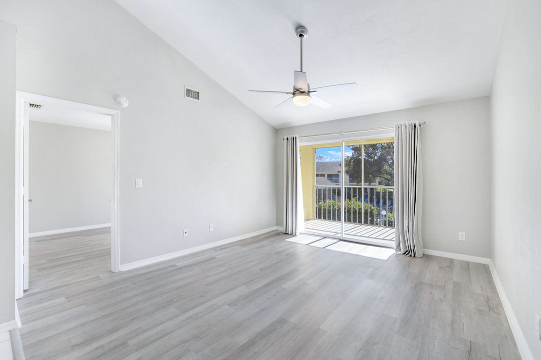 2668 Kings Lake Blvd #203, Naples, FL 34112