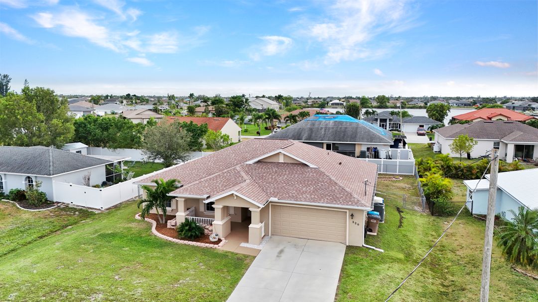 320 NE 19th Terrace, Cape Coral, FL 33909