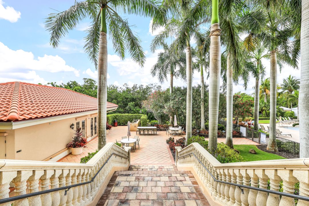 1050 Borghese Ln #206, Naples, FL 34114