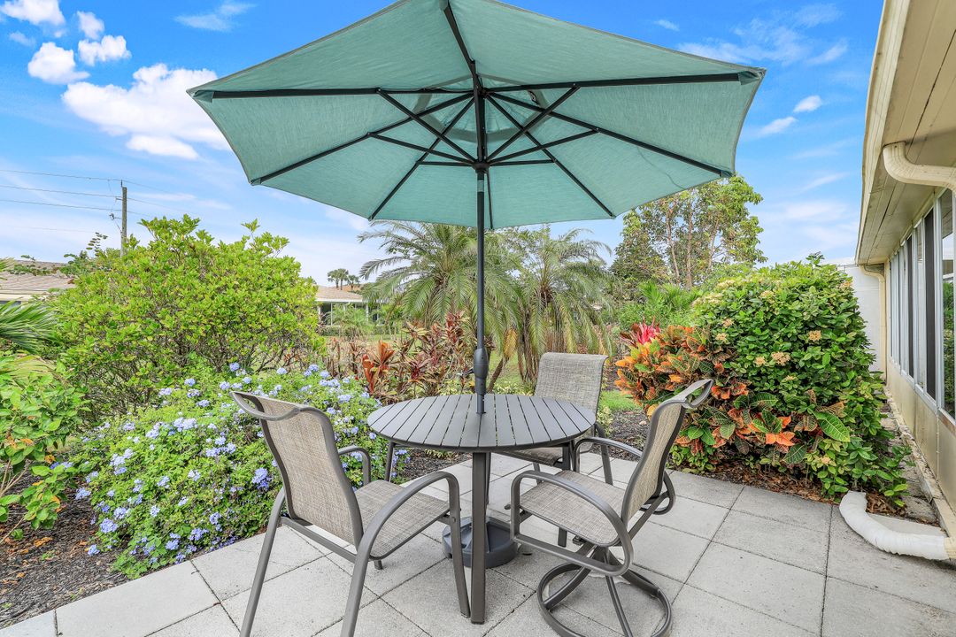 35 Glades Blvd #2, Naples, FL 34112