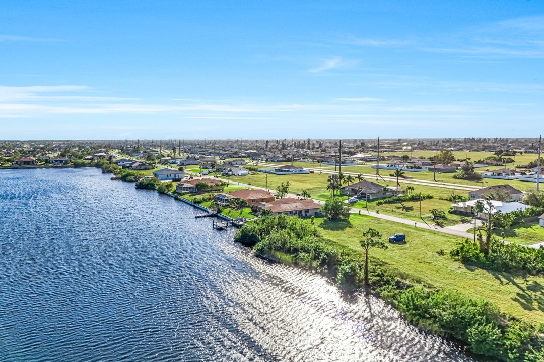 521 NW 24th Terrace, Cape Coral, FL 33993