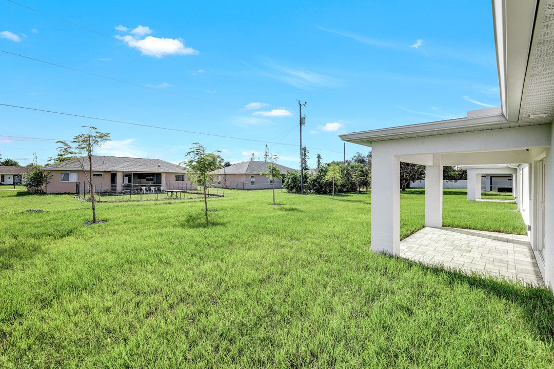 23 NE 16th Pl, Cape Coral, FL 33909