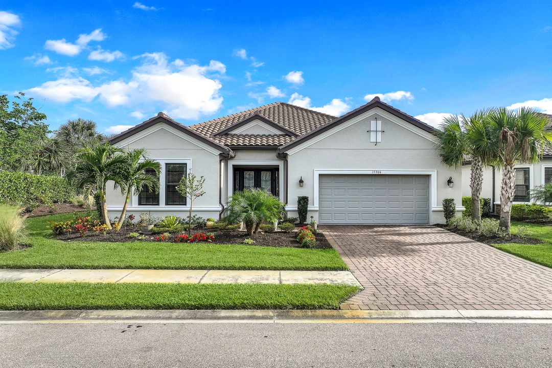 15306 Aprile St, Naples, FL 34114